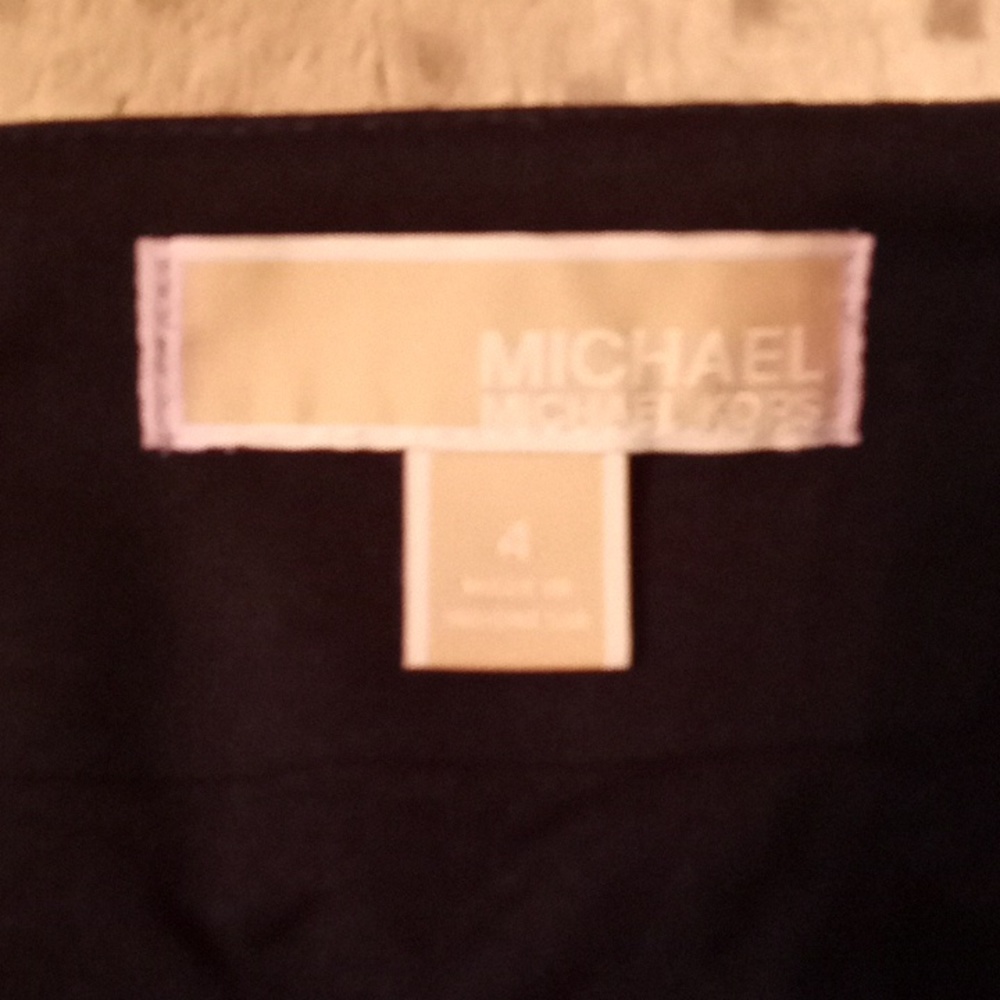 Michael Kors skirt - Picture 3 of 7